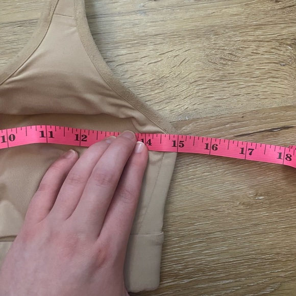 Lululemon Speed Up Bra High Support for C/D Cup in Crepe - Picture 6 of 8